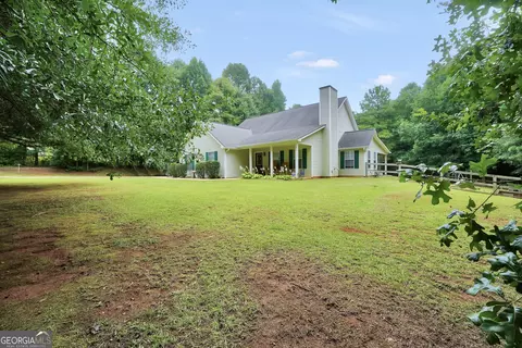 Exterior - 95 Five Oaks Dr, Covington, GA 30014 photo 3 of 12