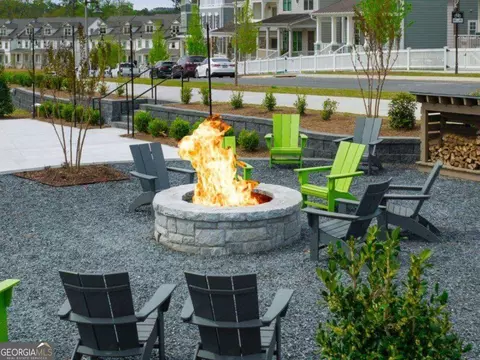 Exterior - 3470 Commander Cv, Suwanee, GA 30024 photo 6 of 8