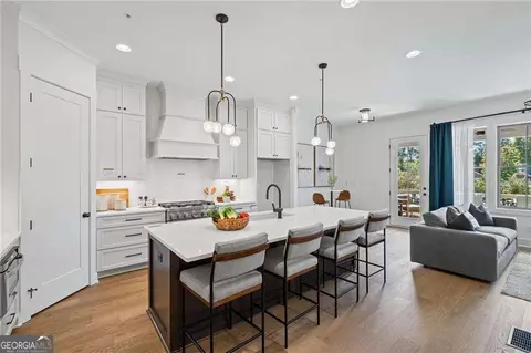Kitchen - 3470 Commander Cv, Suwanee, GA 30024 photo 1 of 3