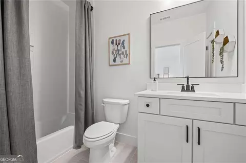 Bath - 3470 Commander Cv, Suwanee, GA 30024 photo 3 of 5