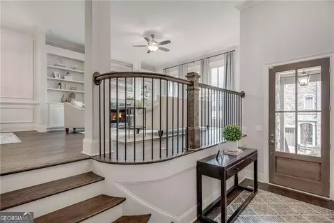 Entry Way - 3470 Commander Cv, Suwanee, GA 30024 photo 1 of 4