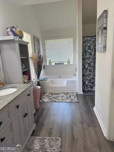 Bath - 70 Kevin Ct, Porterdale, GA 30014 photo 1 of 4