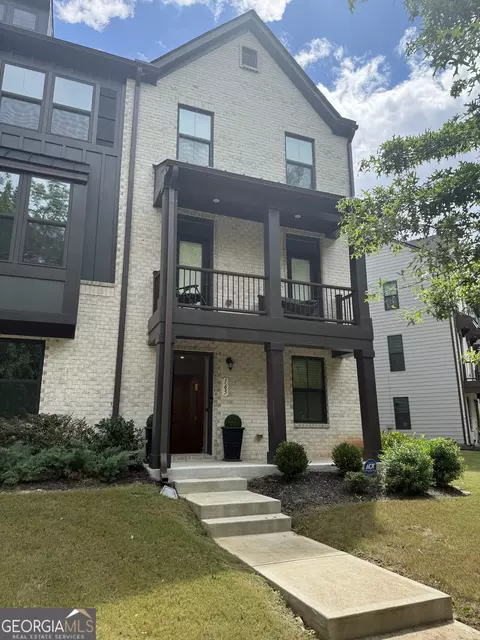 165 Climbing Ivy Cir, Fayetteville, GA 30214