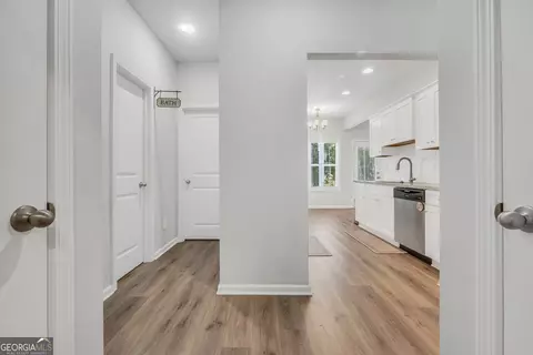 Entry Way - 534 Giles Rd, Forsyth, GA 31029 photo 6 of 8