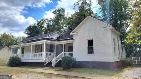 218 W Chappell St, Griffin, GA 30223