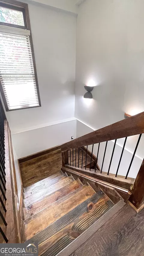 Entry Way - 156 Thundering Waters Dr, Cornelia, GA 30531 photo 4 of 6