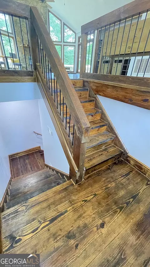 Entry Way - 156 Thundering Waters Dr, Cornelia, GA 30531 photo 5 of 6