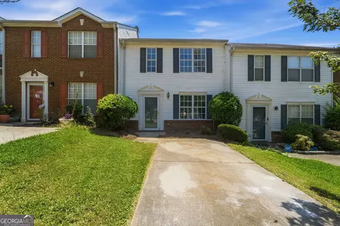 1318 Revelstoke Cv, Riverdale, GA 30296