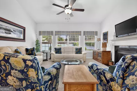 Living - 835 Ideal Pl, Winder, GA 30680 photo 1 of 4