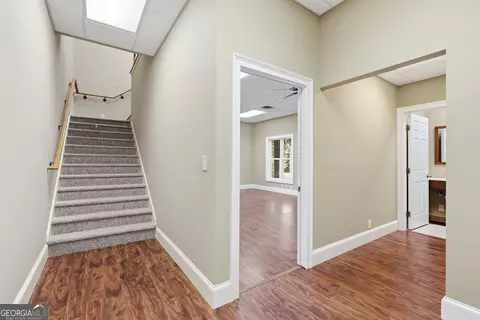 Entry Way - 359 E Tugalo St, Toccoa, GA 30577 photo 4 of 5