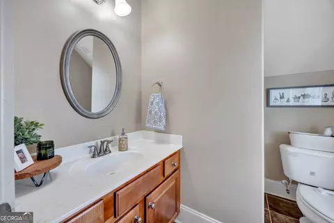 Bath - 20 Orchard Ln, Covington, GA 30014 photo 1 of 7