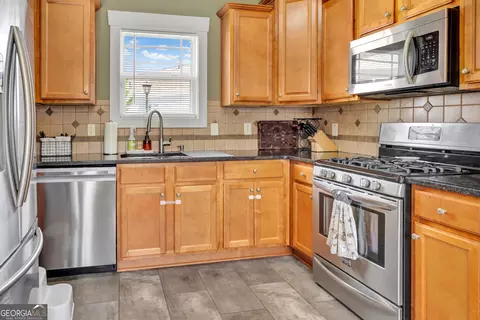 Kitchen - 20 Orchard Ln, Covington, GA 30014 photo 2 of 4