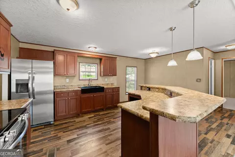 Kitchen - 277 Yates St, Cornelia, GA 30531 photo 3 of 3