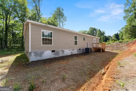 Exterior - 277 Yates St, Cornelia, GA 30531 photo 5 of 6