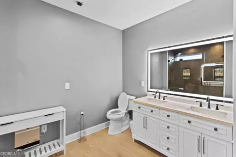 Bath - 7120 Neese Commerce Rd, Hull, GA 30646 photo 1 of 4