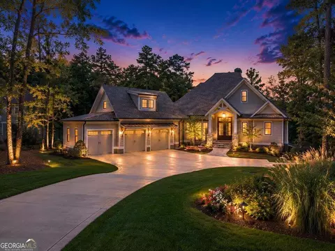 1111 Scull Shoals Dr, Greensboro, GA 30642