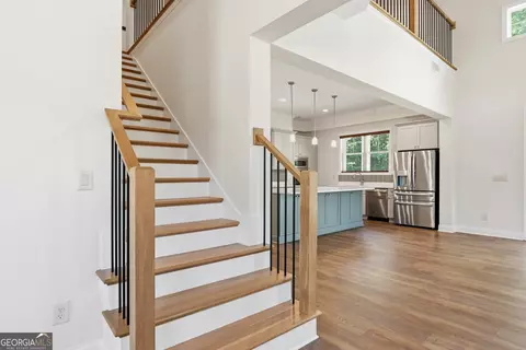 Entry Way - 114 Grove Park Dr, Cornelia, GA 30531 photo 2 of 3