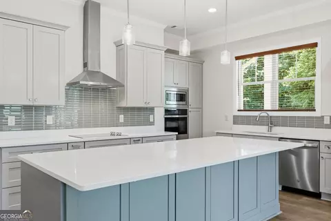 Kitchen - 114 Grove Park Dr, Cornelia, GA 30531 photo 4 of 7