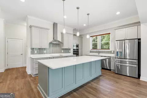 Kitchen - 114 Grove Park Dr, Cornelia, GA 30531 photo 3 of 7