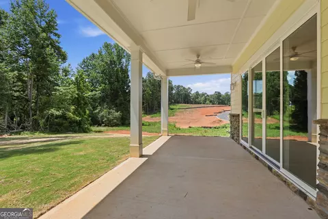 Exterior - 114 Grove Park Dr, Cornelia, GA 30531 photo 5 of 8