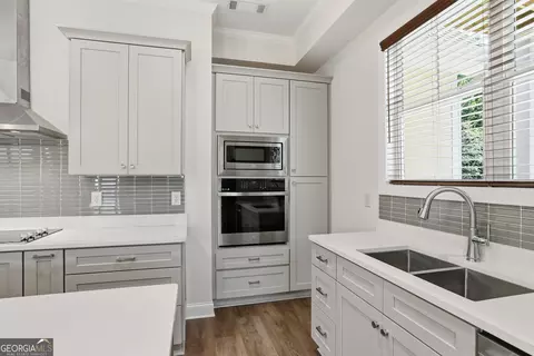 Kitchen - 114 Grove Park Dr, Cornelia, GA 30531 photo 7 of 7