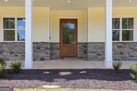 Exterior - 114 Grove Park Dr, Cornelia, GA 30531 photo 3 of 8