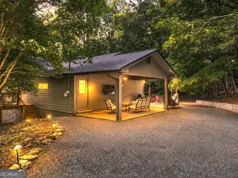 36 Dapple Ln, Ellijay, GA 30540