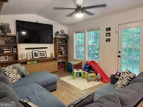 115 Summer Ln, Nicholson, GA 30565 photo 3