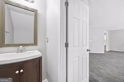 Entry Way - 1883 Simmons Ln, Hampton, GA 30228 photo 3 of 4