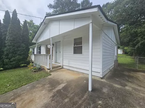 349 Roxbury Dr, Riverdale, GA 30274