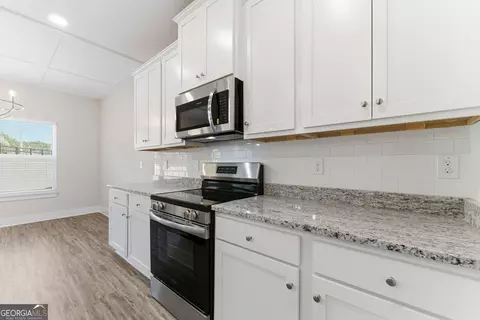 Kitchen - 11157 Cornerstone Way, Hampton, GA 30228 photo 4 of 4