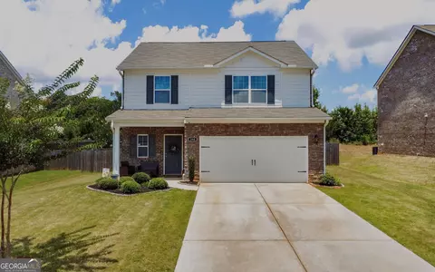 200 Oliver Dr, Locust Grove, GA 30248
