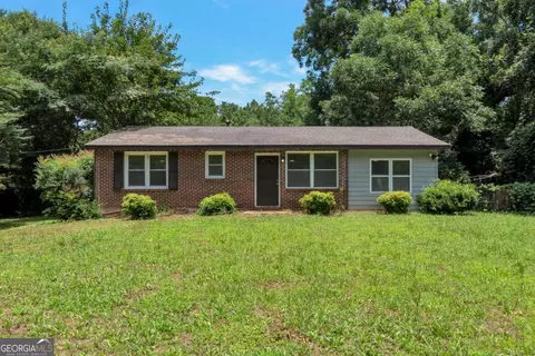 6414 Shadow Rock Dr, Lithonia, GA 30058
