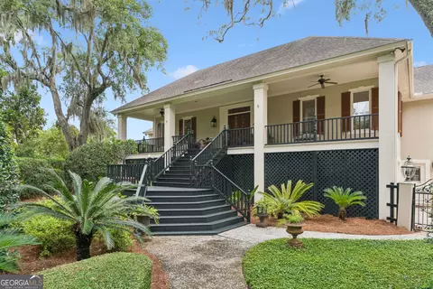 423 Mimosa Dr, Saint Simons Island, GA 31522