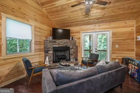 Living - 132 Lanes Way, Murphy, NC 28906 photo 1 of 2