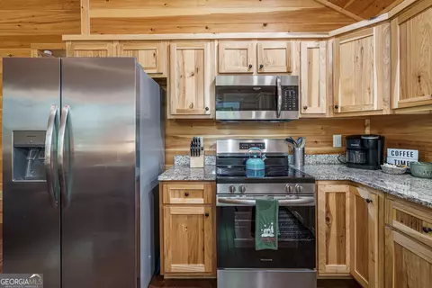 Kitchen - 132 Lanes Way, Murphy, NC 28906 photo 3 of 3