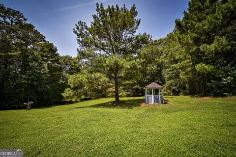Exterior - 160 River Ln, Covington, GA 30016 photo 11 of 12
