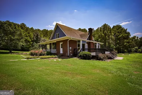 Exterior - 160 River Ln, Covington, GA 30016 photo 5 of 12