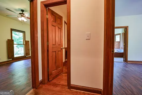 Entry Way - 160 River Ln, Covington, GA 30016 photo 6 of 8