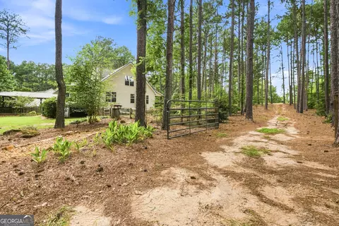 Exterior - 701 Ward Rd, Williamson, GA 30292 photo 11 of 19