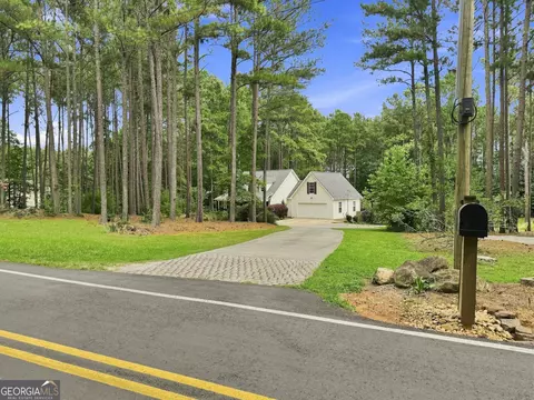 Exterior - 701 Ward Rd, Williamson, GA 30292 photo 2 of 19