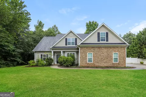 140 King Richard Dr, Griffin, GA 30223
