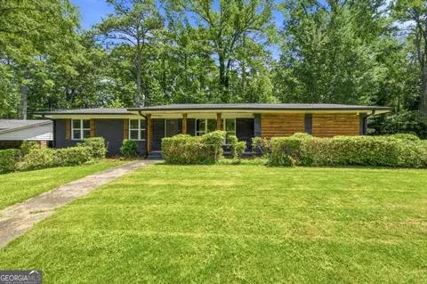 2682 Westchester Dr, East Point, GA 30344