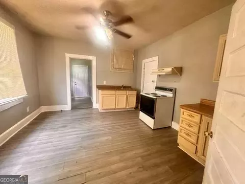 Entry Way - 8 Poplar St, Covington, GA 30014 photo 2 of 2