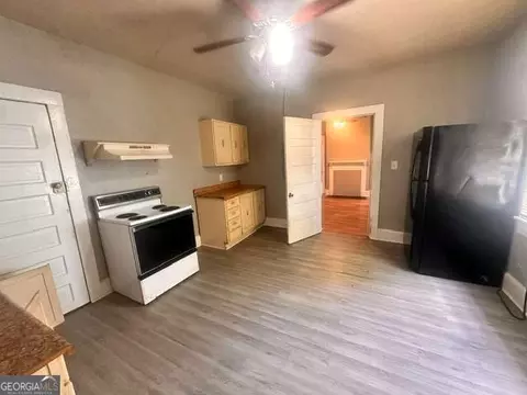 Entry Way - 8 Poplar St, Covington, GA 30014 photo 1 of 2
