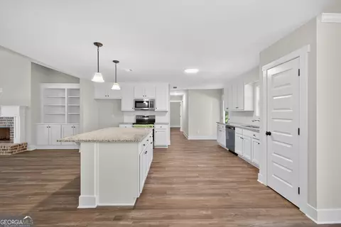 Entry Way - 44 Sycamore Dr #17, Colbert, GA 30628 photo 2 of 3