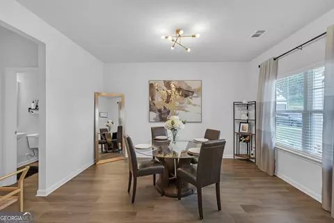 Dining - 622 Skye Dr, Commerce, GA 30529 photo 1 of 2