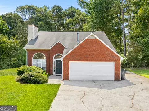 12270 Players Ct, Fayetteville, GA 30215