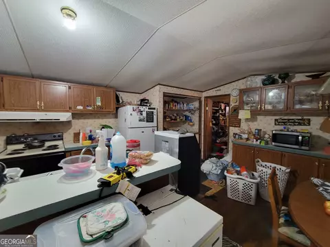 Kitchen - 504 Old Mcelveen Rd, Brooklet, GA 30415 photo 1 of 1
