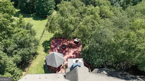 Exterior - 2221 Brush Creek Dr, Colbert, GA 30628 photo 8 of 33